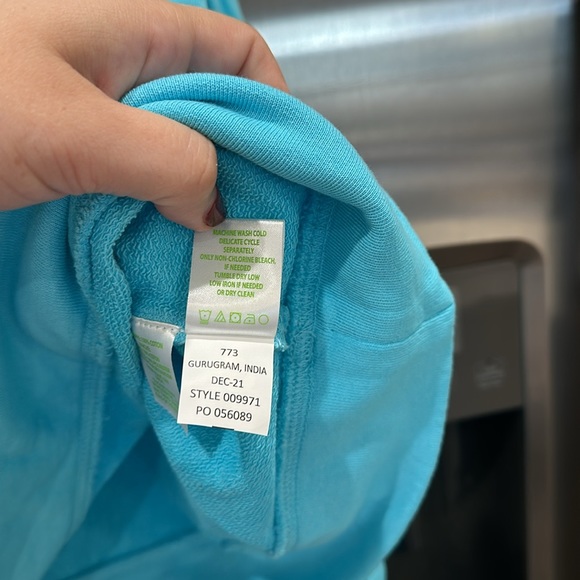 Lilly Pulitzer Alla Terry Sweatshirt - Picture 4 of 6